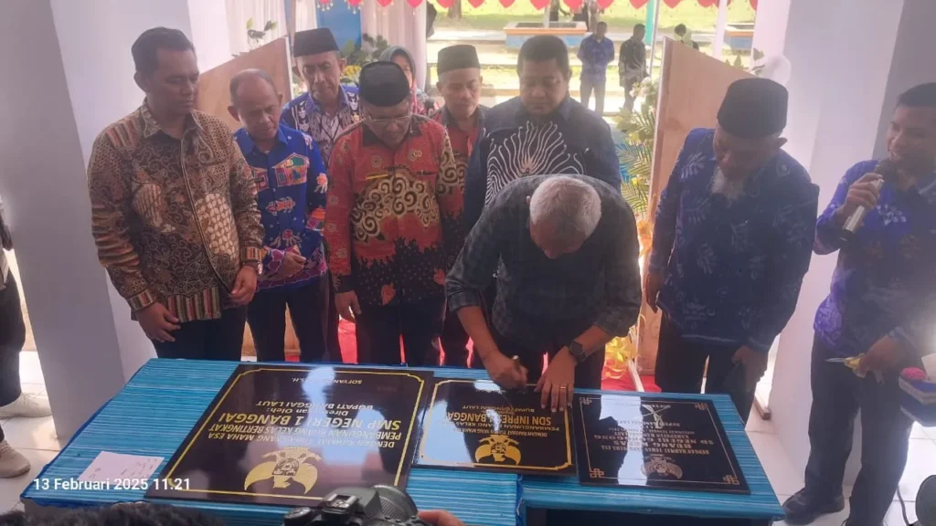 Peresmian Gedung Baru SMPN 1 Banggai oleh Bupati Balut