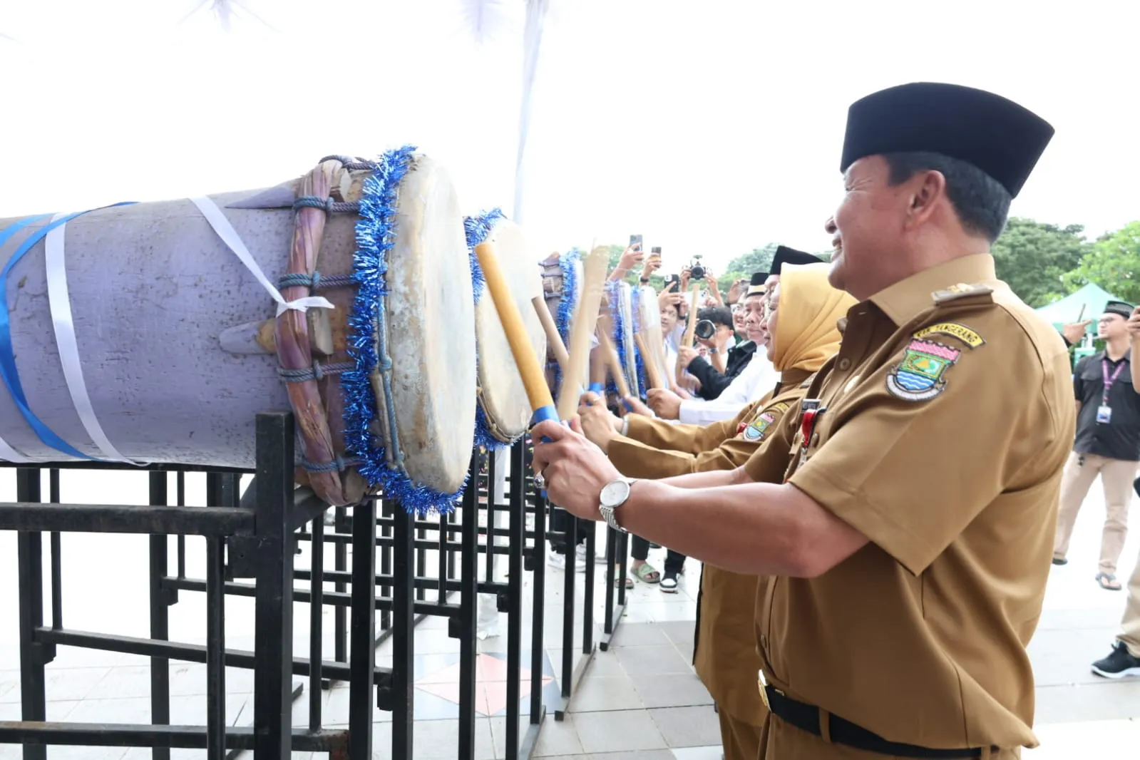 Bupati Tangerang membuka acara Gema Ramadan 1446 H dengan fokus pada pemberdayaan UMKM lokal.